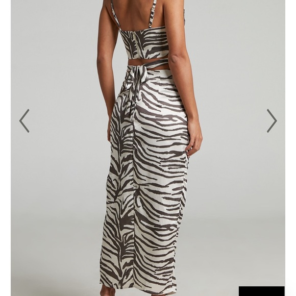 Two pieces - Picture 2 of 3